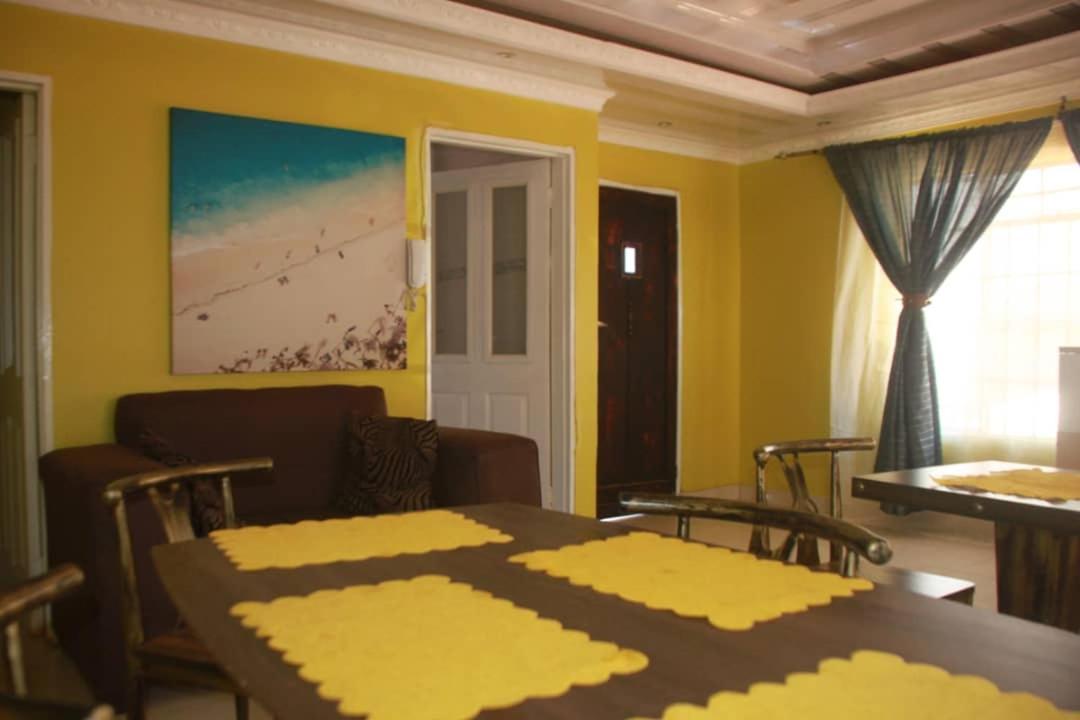 Mathlyn Guesthouse غابورون المظهر الخارجي الصورة